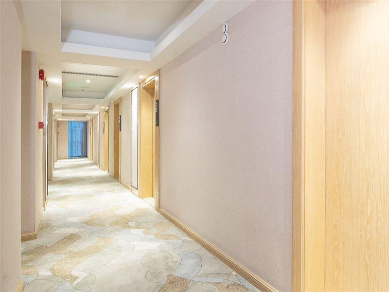 Kyriad Marvelous Hotel Dongguan Changan Light Rail Station Eksteriør billede