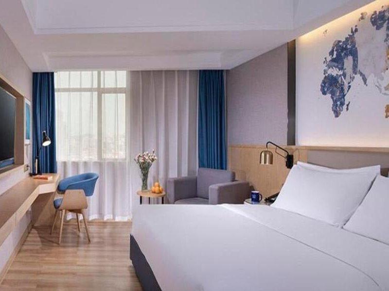 Kyriad Marvelous Hotel Dongguan Changan Light Rail Station Eksteriør billede